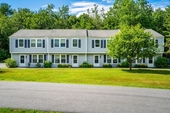 Photo - Coach Lantern Apartments, LLC