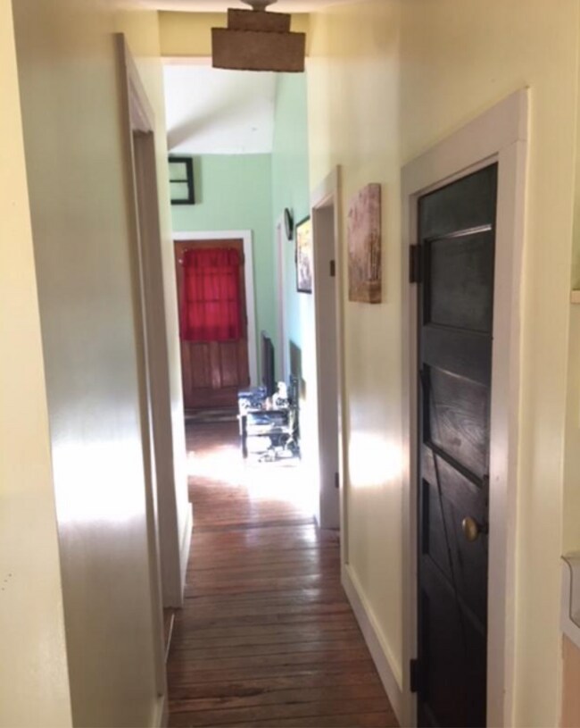 Photo - 347 S Davisson St