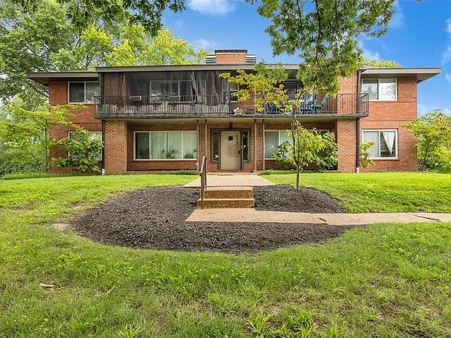 Building Photo - 8227 Delmar Blvd Unit 1E Rental