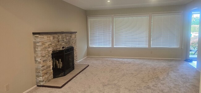 Photo - 2120 Coleman Ave NW