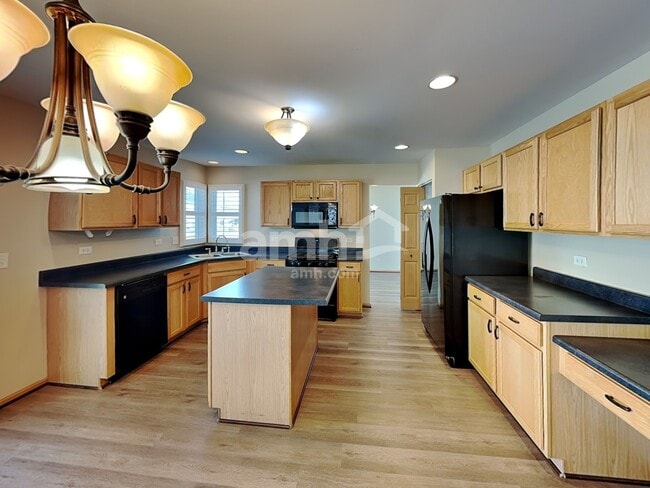 1217 Dauphin Dr