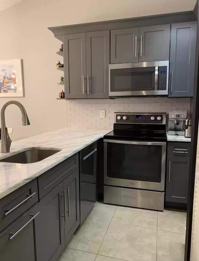 Photo - 20304 Glenmoor Dr
