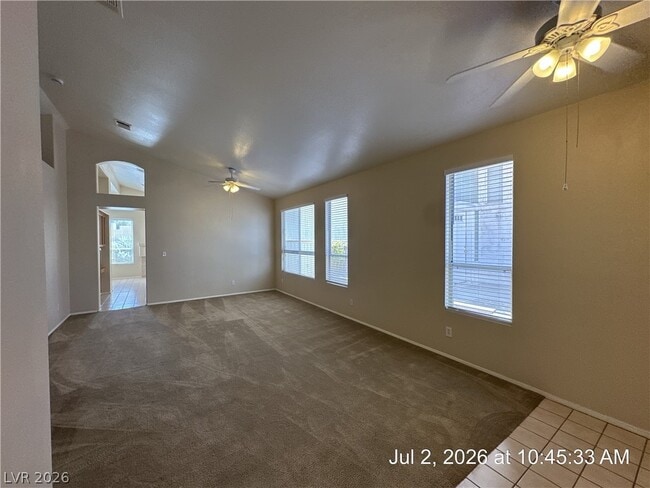 Photo - 122 McLaren St