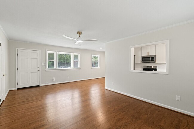 Photo - 5 Fairway Ln
