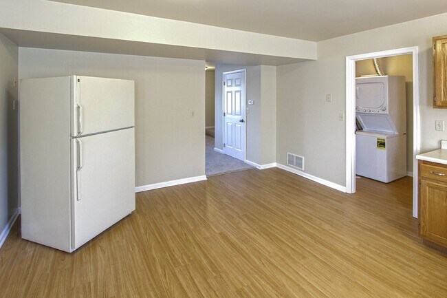 Photo - Towns on Evelyn