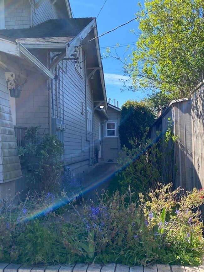 Photo - 1720 L St Unit B