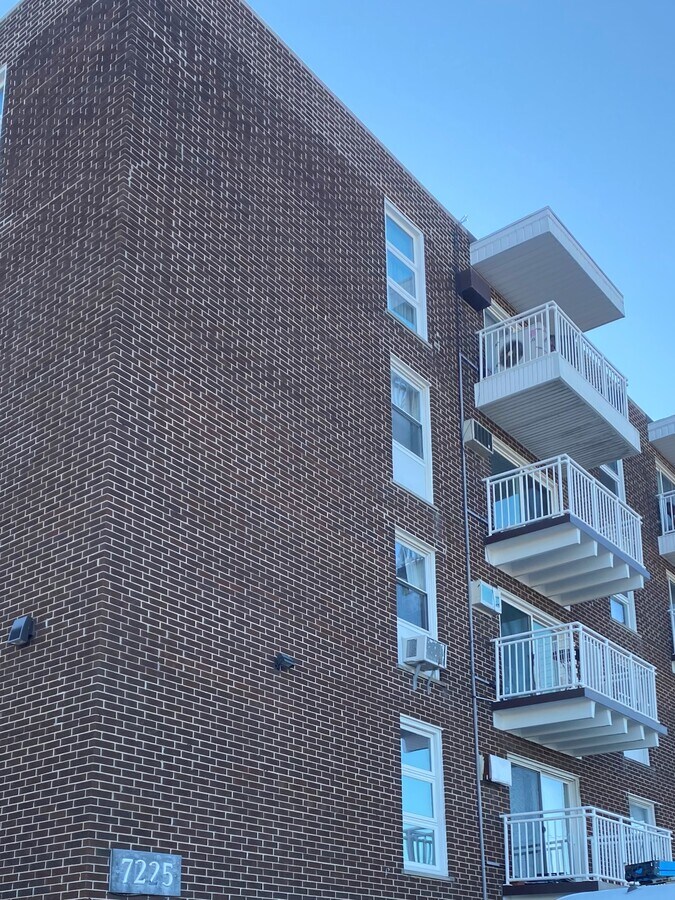 Photo - 7225-7229 W Higgins Ave