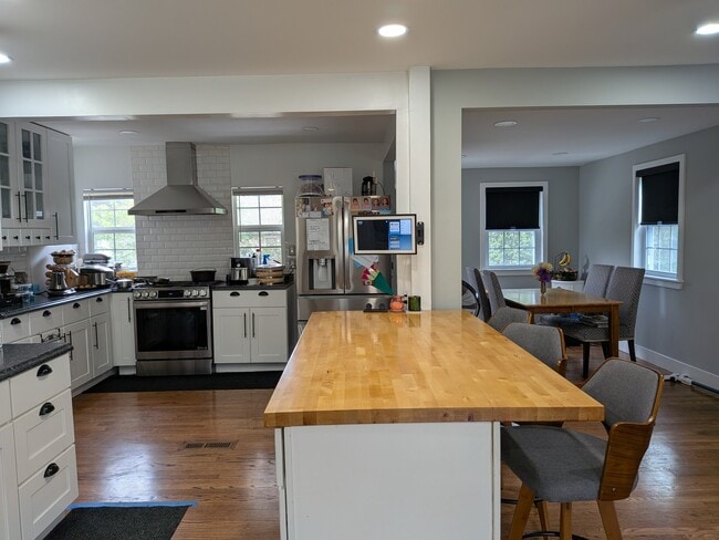 Photo - 5208 59th Ave