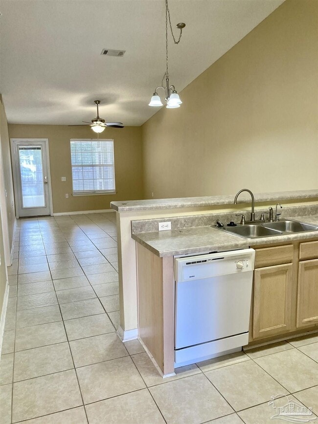 Photo - 2470 Trailwood Dr