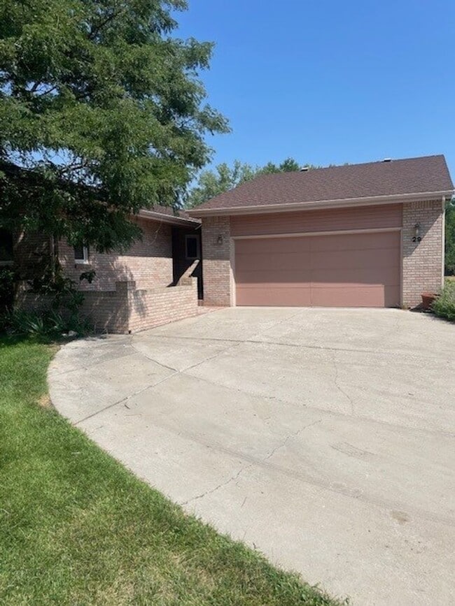 Building Photo - Spacious 3 Bed 3 Bath Townhome with Finished Basement & 2-Car Garage