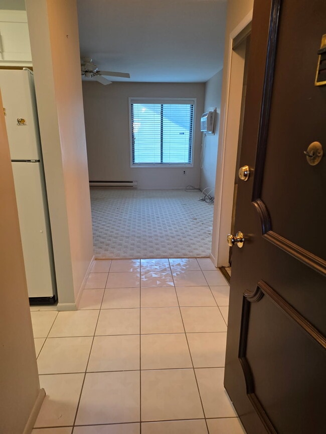 Building Photo - 78 Overlook Way Unit C Rental