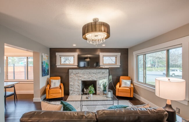 Photo - 1285 Parkway Ave Unidad ID1249825P