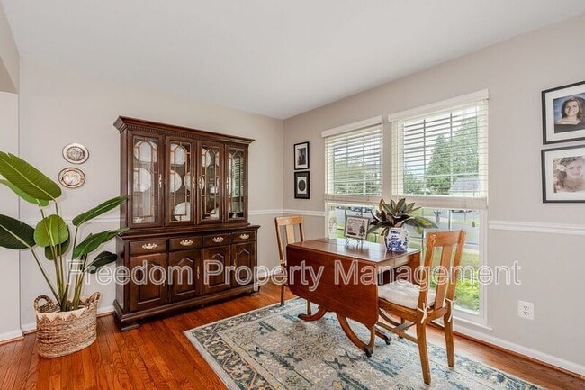 Photo - 9564 Basilwood Dr