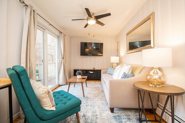 Photo - 282 Washington St