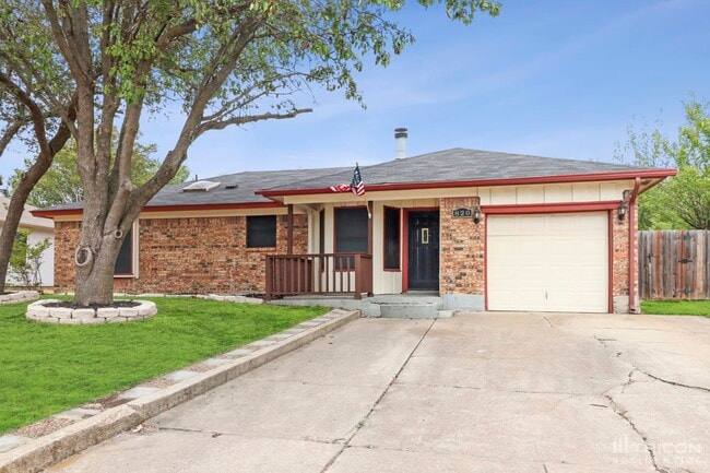 Building Photo - 820 Vaughn Dr Rental