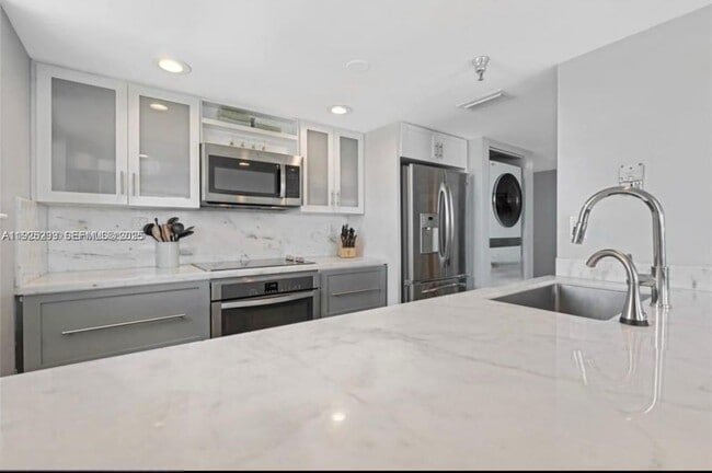 Photo - 2400 SW 3rd Ave Unit 802