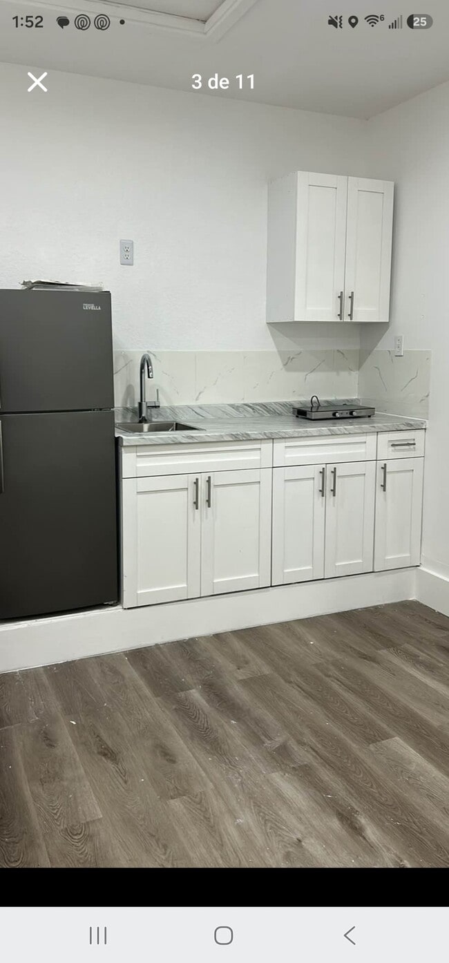 Building Photo - 12021 SW 178th Ter Unit Apartamento
