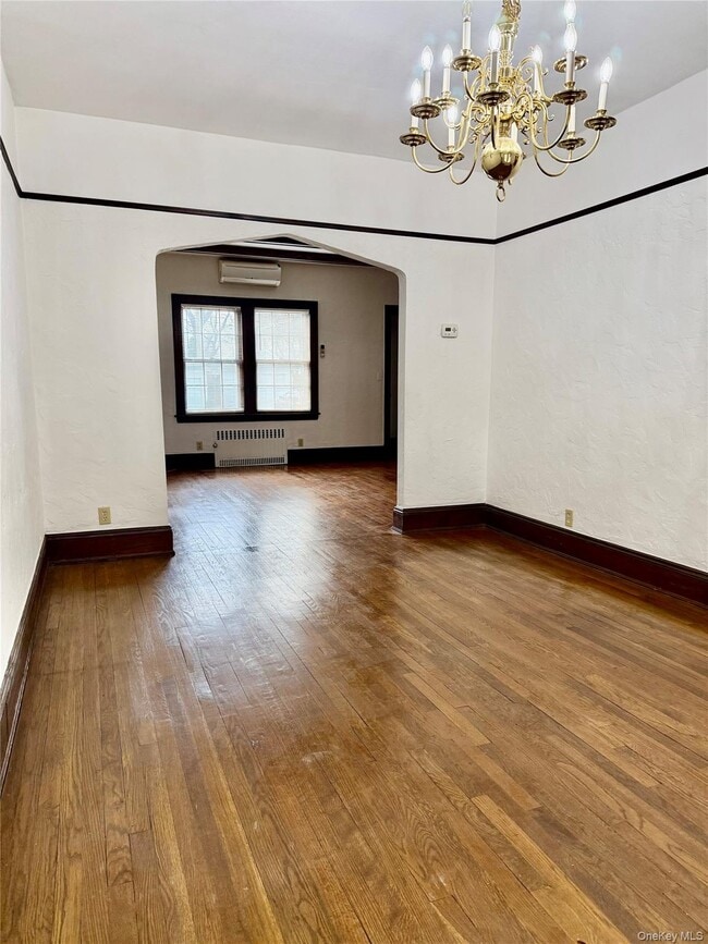 Photo - 404 Bauer Pl