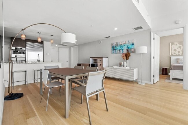 Photo - 17001 Collins Ave Unit 2702