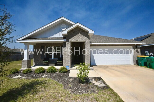 Photo - 4 Bed Crestview Home