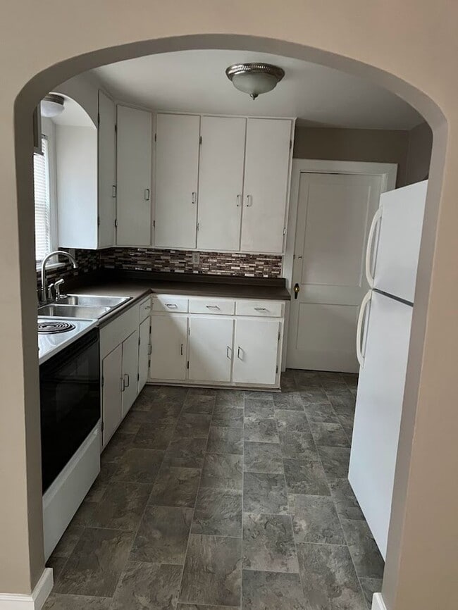 Photo - 427 W Vinyard St