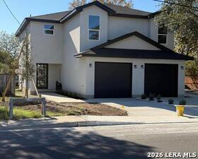 Building Photo - 2610 Woodbury St