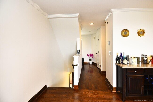 Photo - 178 Flax Hill Rd Unidad APT C203