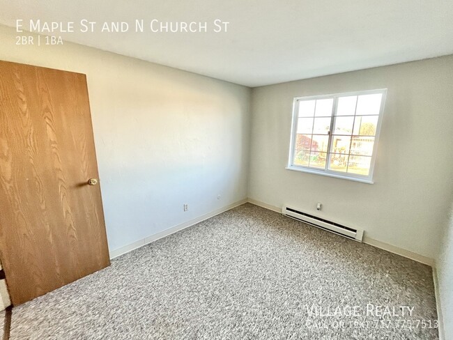 Photo - 361 E Maple St Unidad A