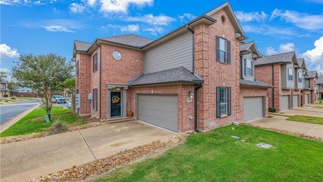 Photo - 1425 W Villa Maria Rd Condo