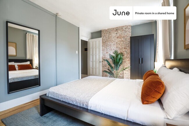 Photo - Room in Shared 4 bed/1 bath home Unidad D