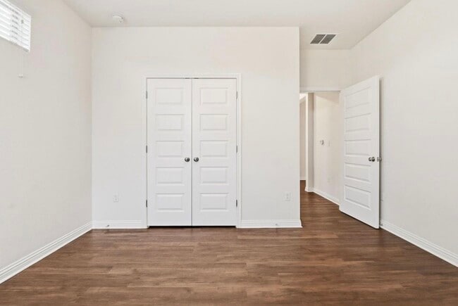 Photo - 5701 Gerard Dr