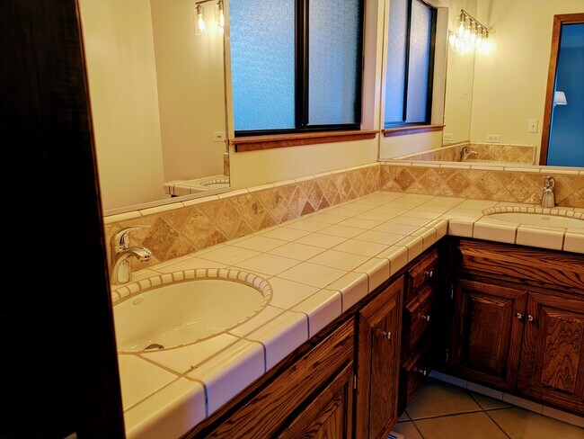 Photo - 85 Woodside Dr