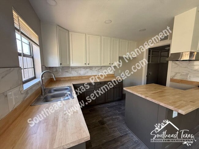 Photo - 4147 Arthur Ln