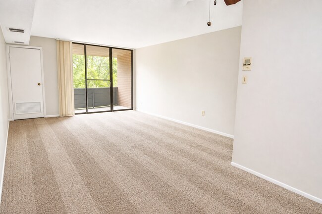 Photo - KENSINGTON TERRACE APARTMENTS - 017