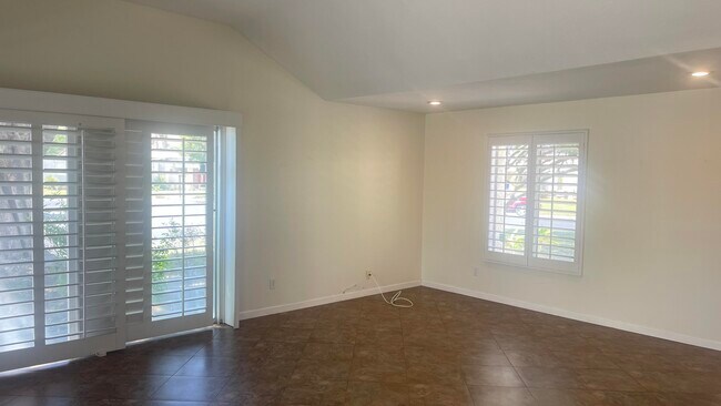 Photo - 1662 Fairway Cir