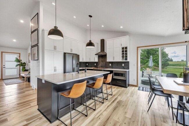 Building Photo - Executive Rental – Custom 5-Bedroom, 3.5-B...