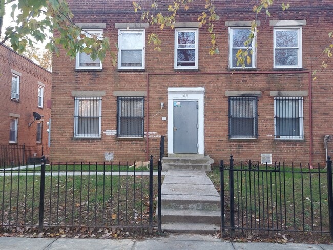 68 Galveston Place Apartments - 68 Galveston Pl SW Unidad B