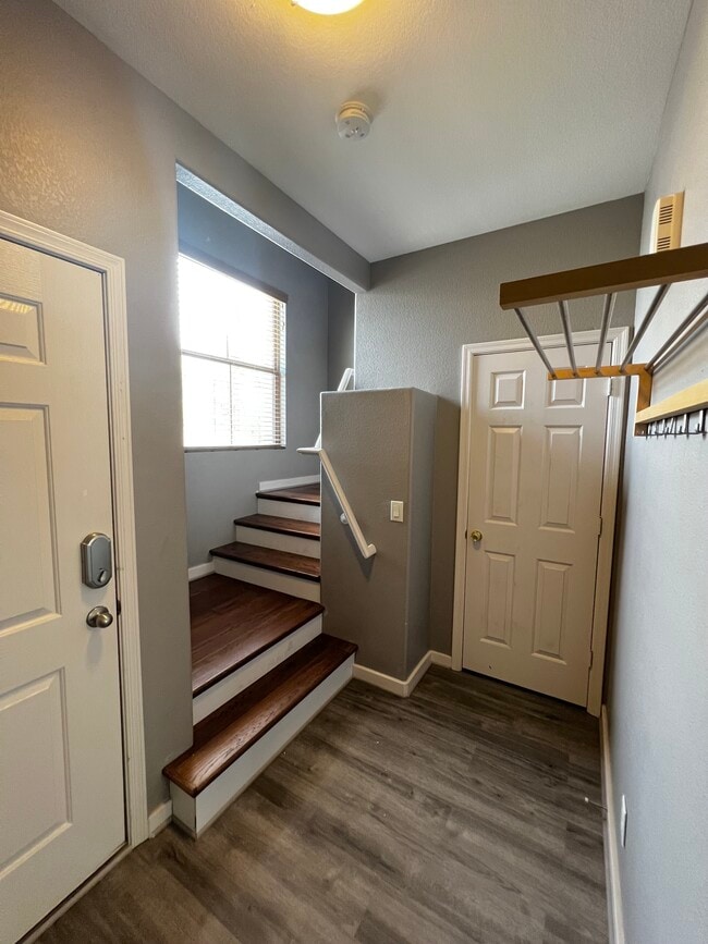 Photo - 1886 E Don Carlos Ave