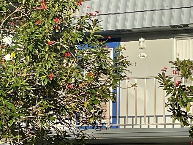 Photo - 516 Saxony Dr Unit 516