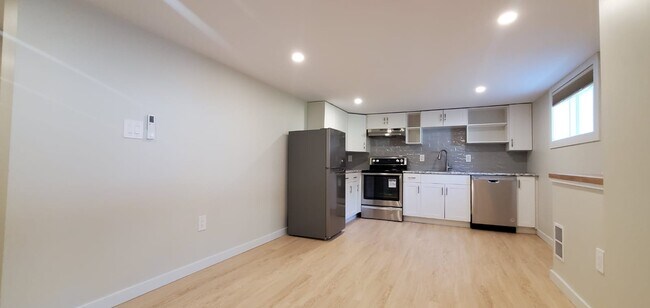 Photo - 371 Bridge St E Unité B