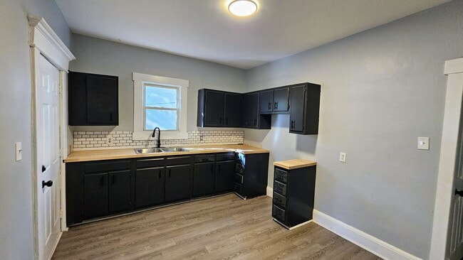 Building Photo - South Souder Avenue Unit 260 Rental