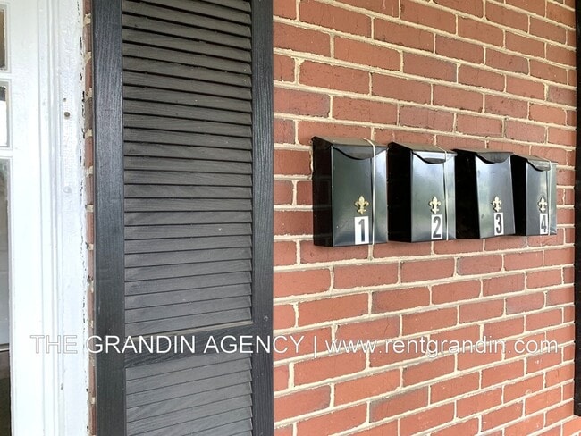 Photo - 1306 Patterson Ave SW