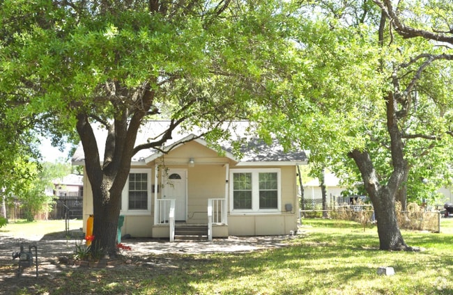 Building Photo - 2207 Howell Ave Rental