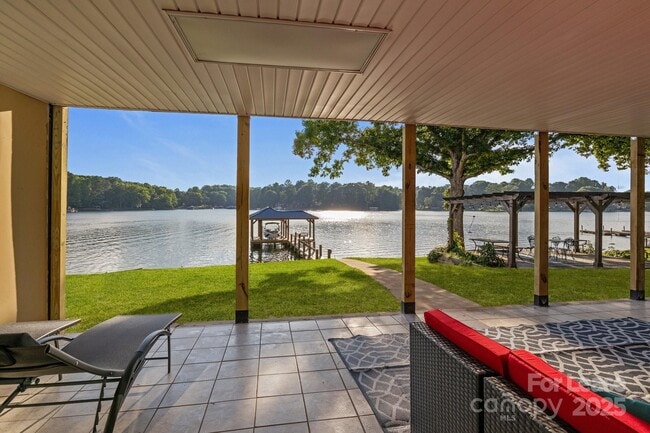 Photo - 4159 Todd St