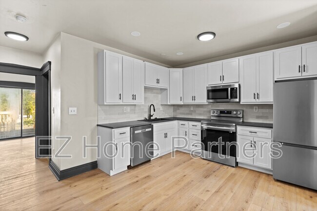 Photo - 2317 Indiana Ave