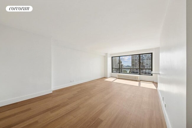 Photo - 501 E 87th St