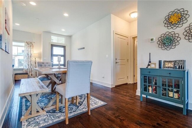 Photo - 2057 Local Rebel Lp