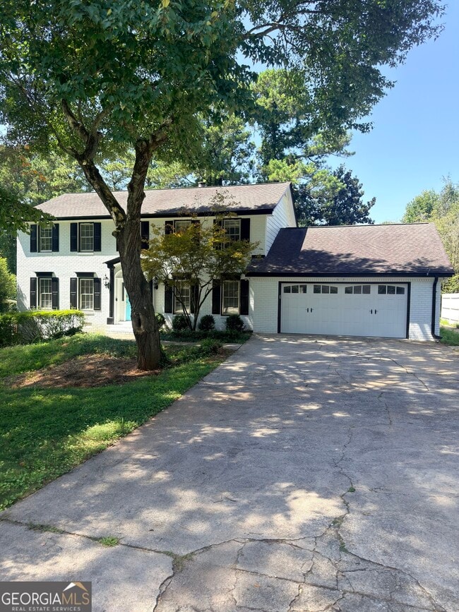 Photo - 477 Patterson Rd SW