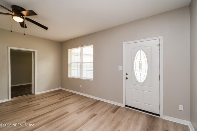 Photo - 4733 Irvington Ave