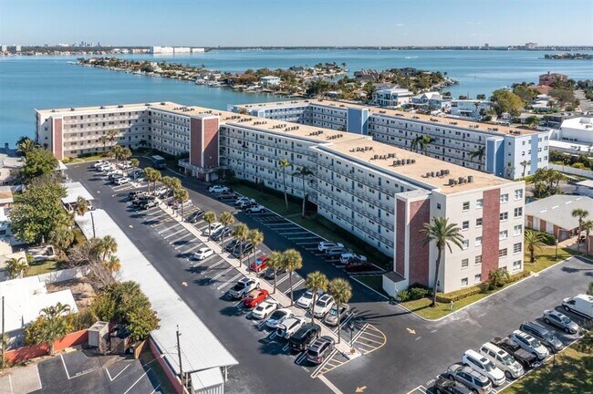5575 Gulf Blvd Unit 337